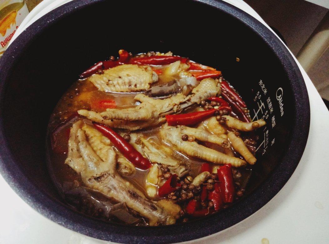 香辣烧鸡爪