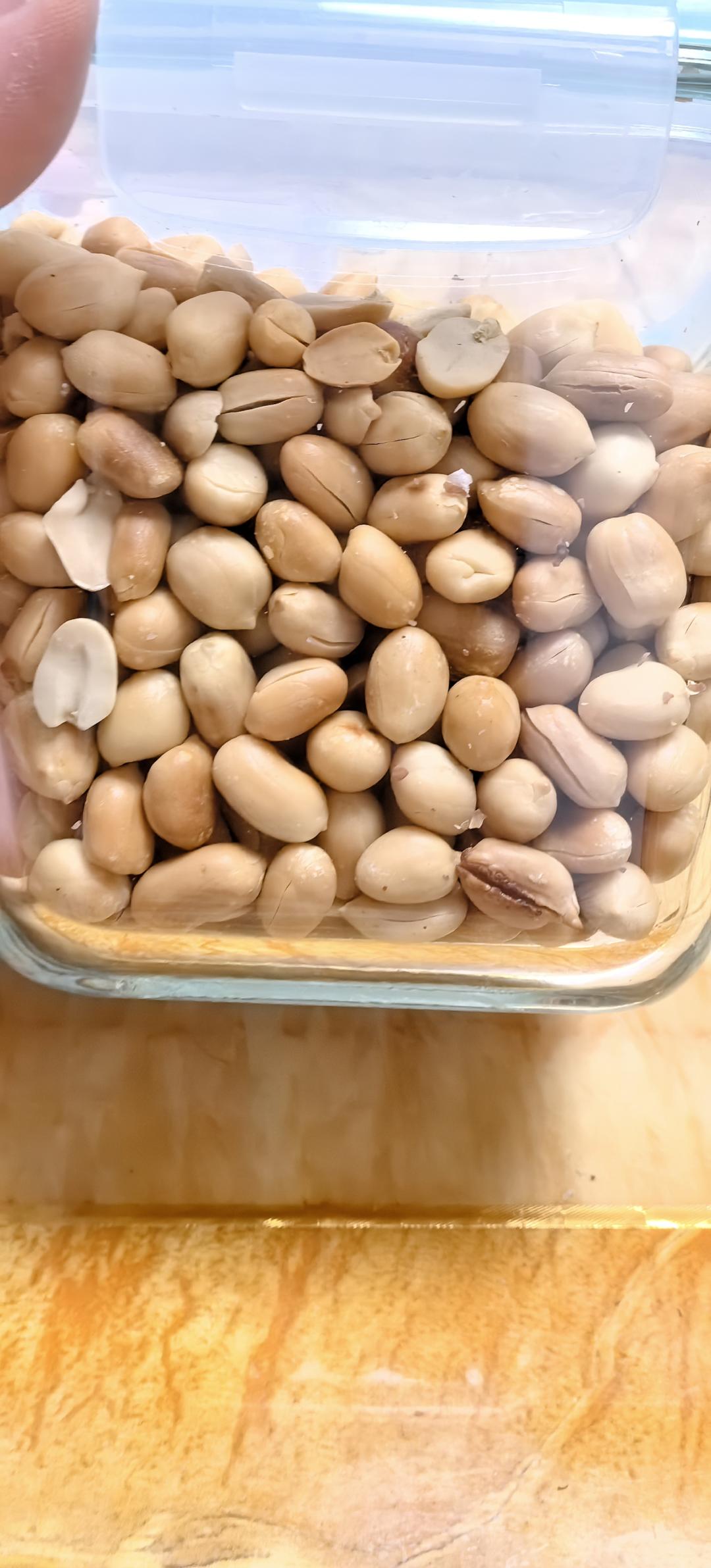 不用油的快手干炒花生米