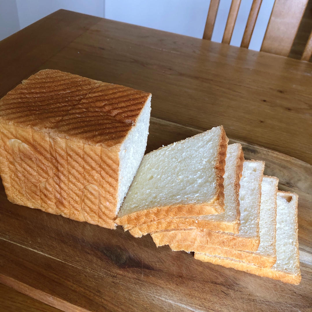 软到拿不起来的生吐司