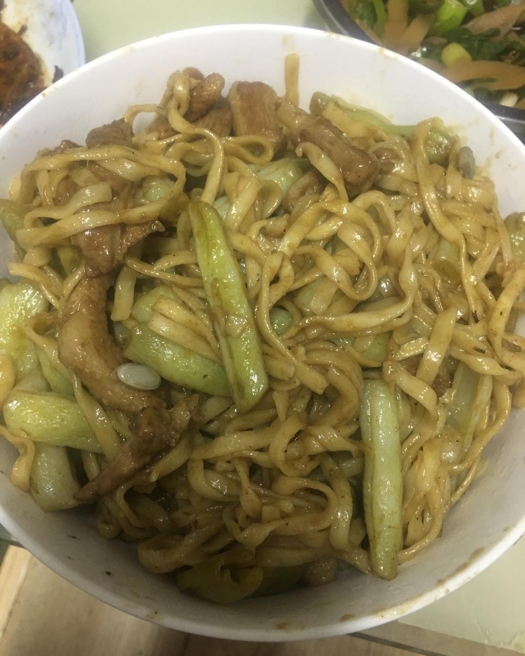 芸豆焖面（附万能的腌肉不老的办法）