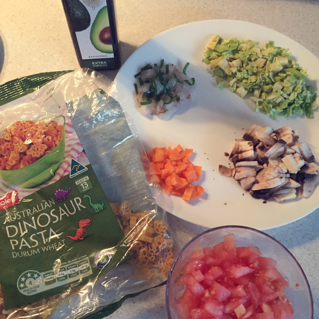 宝宝辅食～番茄鸡蛋芦笋意大利面