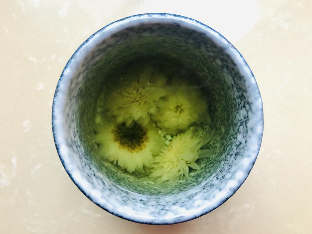 冰糖菊花茶