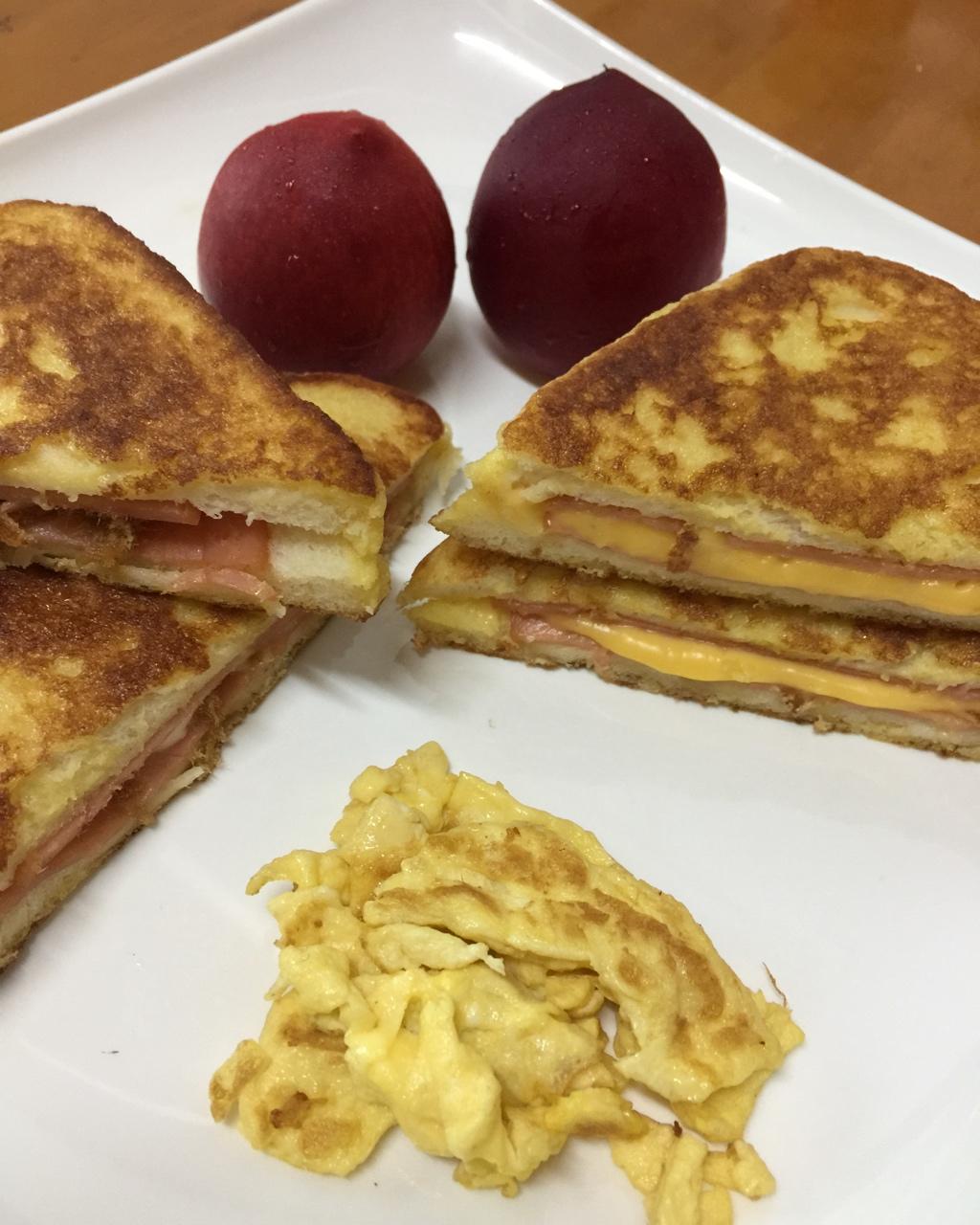 十分钟快手早餐【港式火腿西多士】