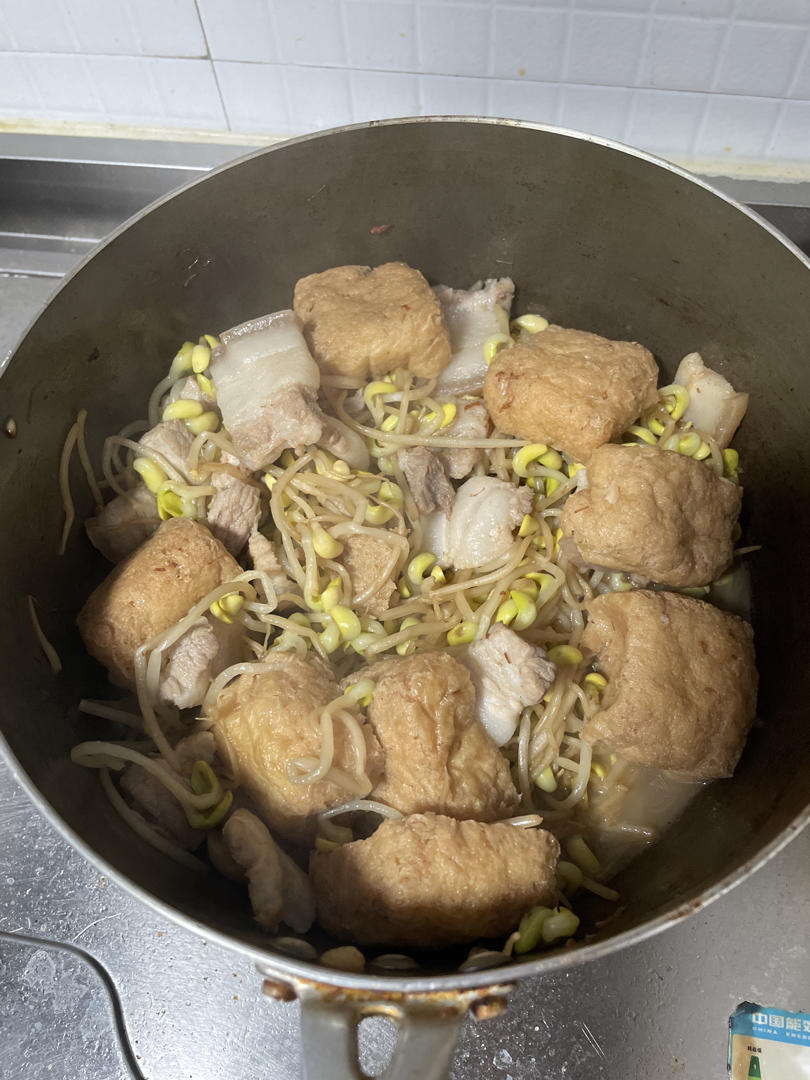 肉炒油豆腐豆芽