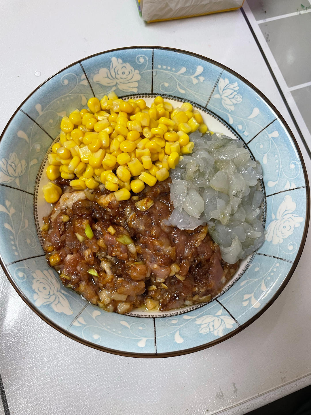 玉米猪肉虾仁三鲜水饺