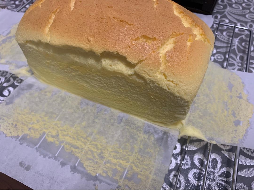 堪比柯基屁股
爆浆芝士🧀古早蛋糕