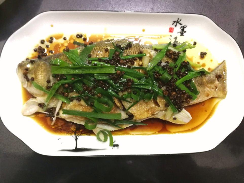 清蒸鱼～娃爸一招儿鲜(附小视频)