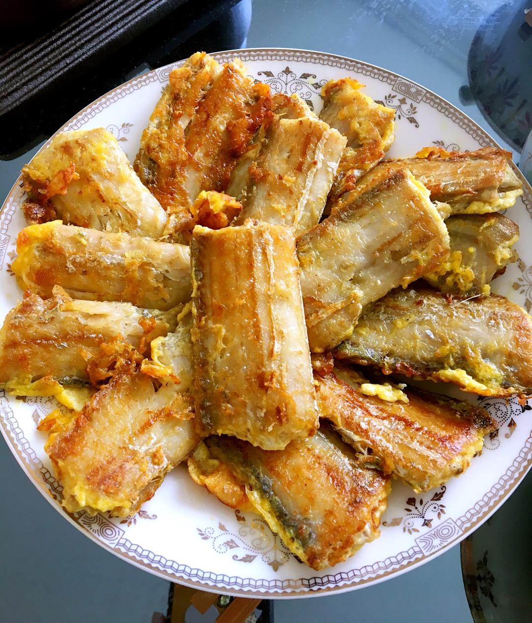 鸡蛋煎刀鱼