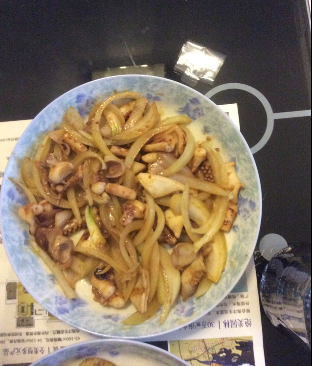 洋葱酱爆鱿鱼须