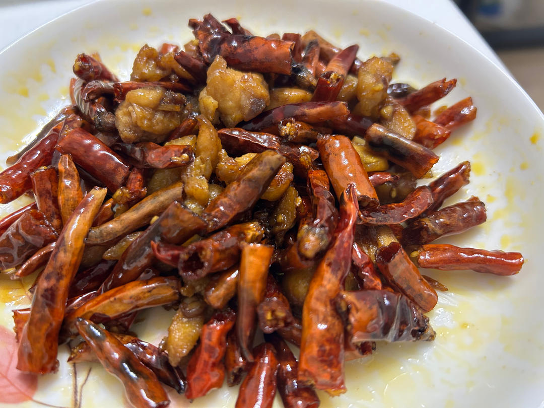 冷冻鸡肉做辣子鸡