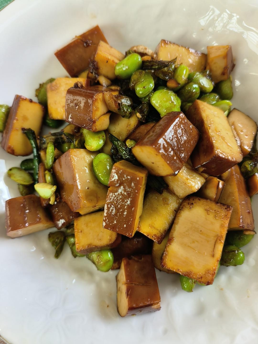 超下饭的毛豆米干子炒肉