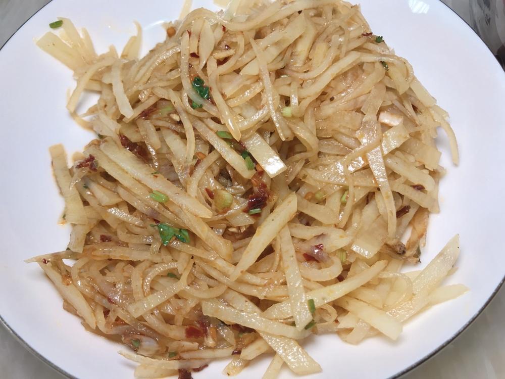 简单快手凉拌（酸辣）土豆丝的家常做法