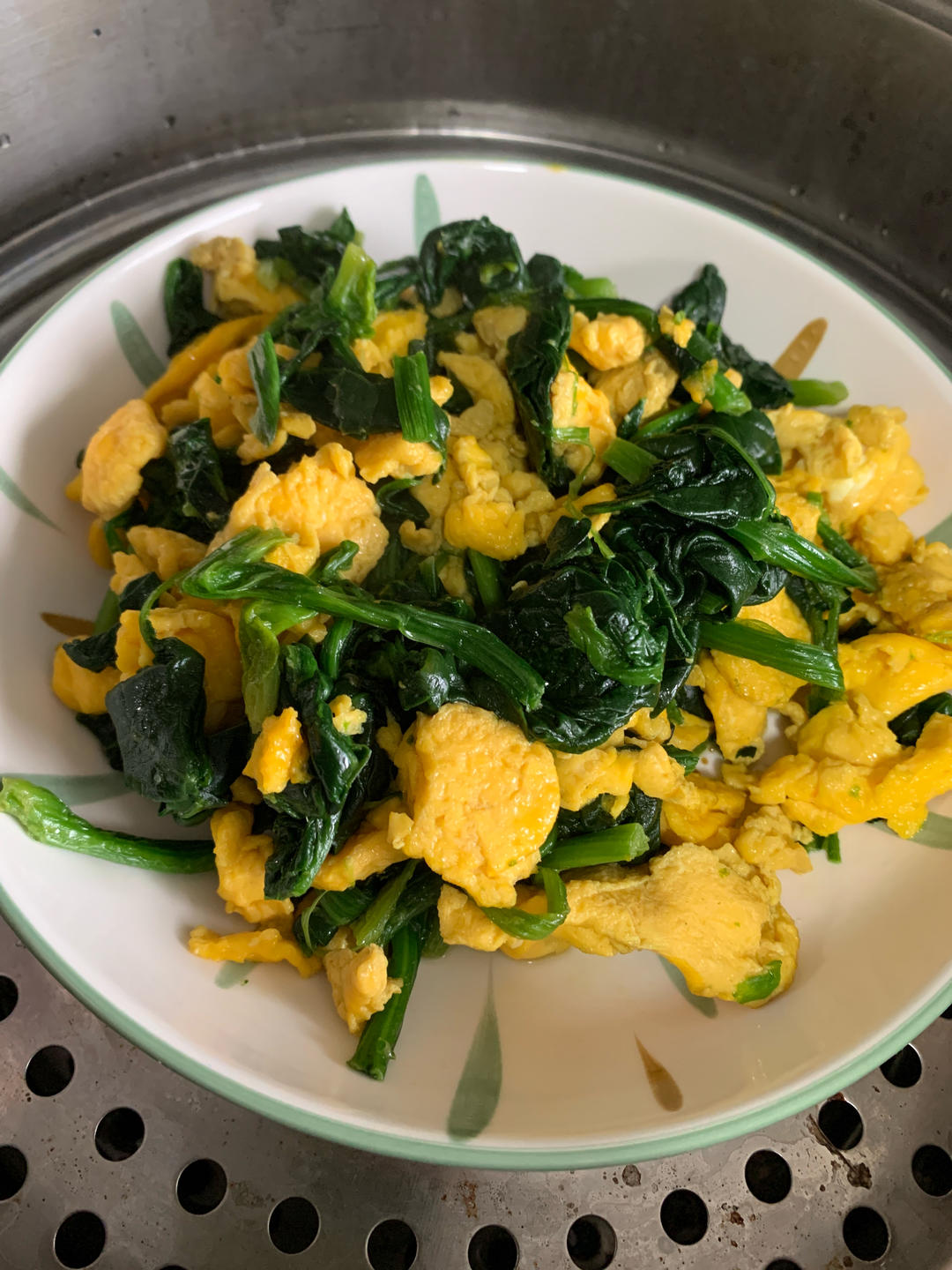 菠菜炒鸡蛋
