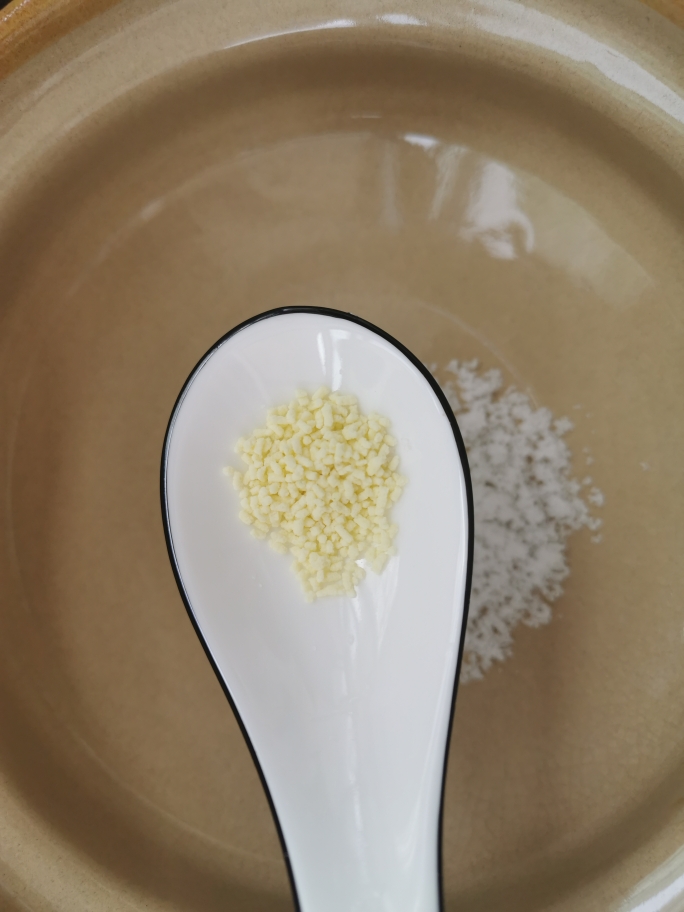 减脂酸汤荞麦面的做法 步骤2