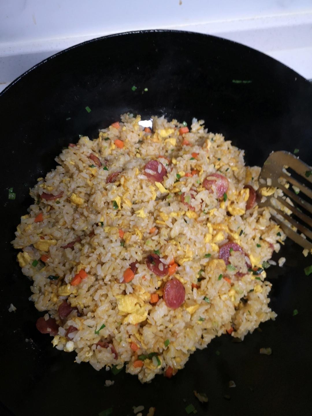 5’分钟!超快手蛋炒饭！内含超详细过程（粒粒分明）