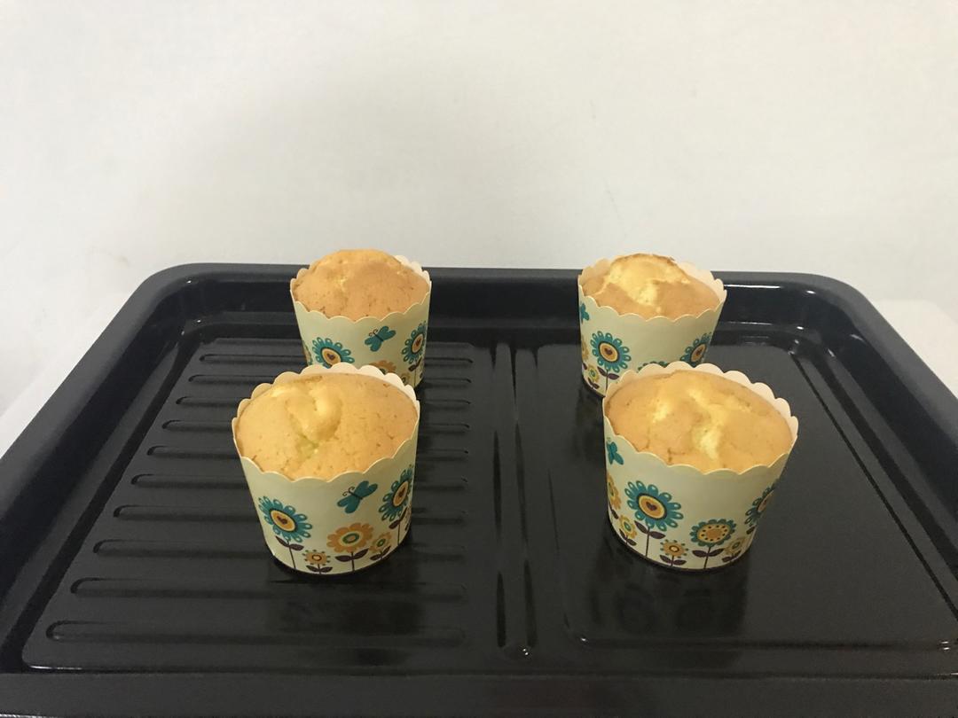 棉花纸杯蛋糕