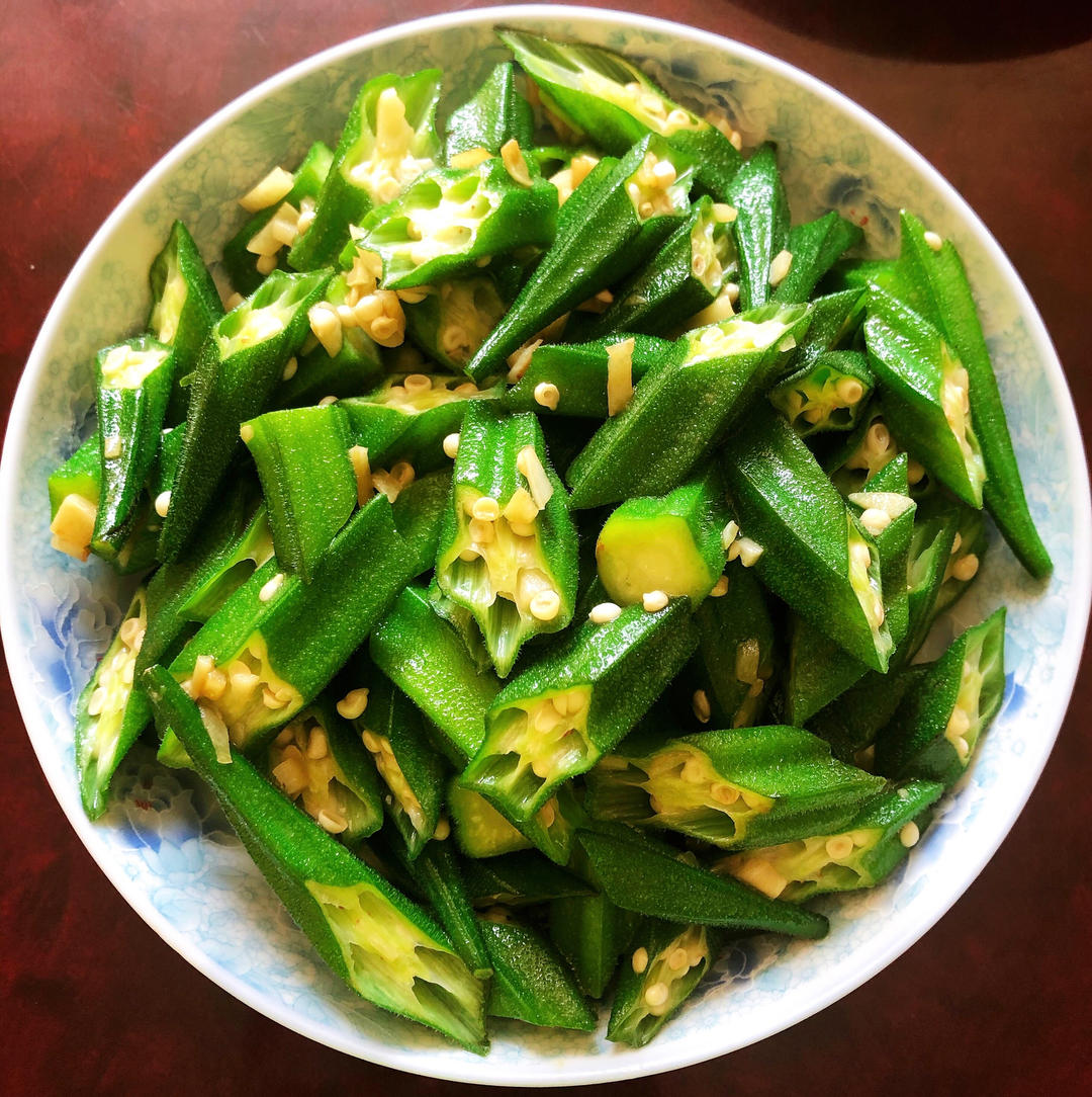 简单好吃的炒秋葵