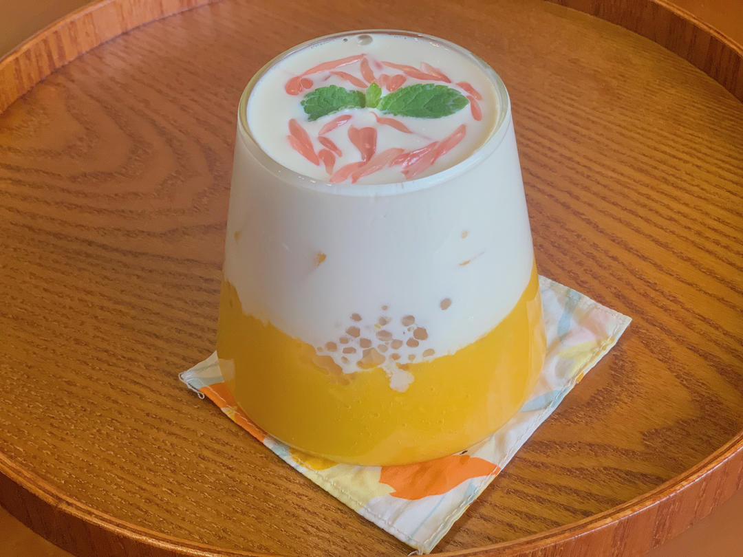 港式甜品——杨枝甘露(芒果西米露)附芒果花切法