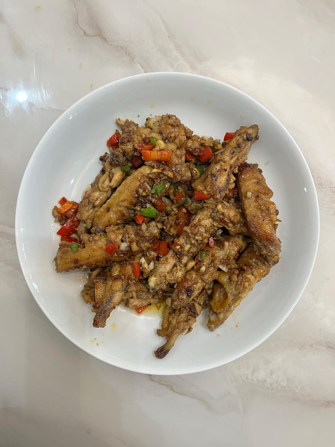 蒜香鸡翅，这才是鸡翅最好吃的做法