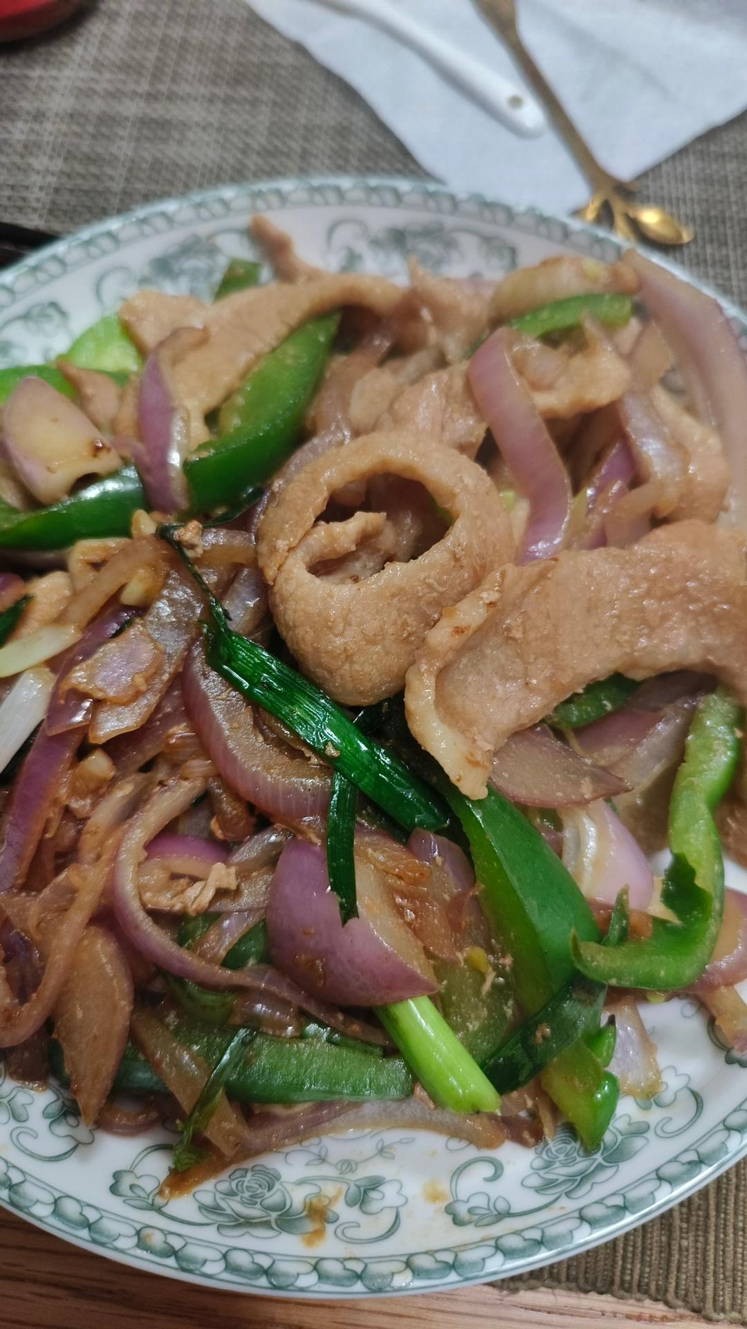 小炒松板肉