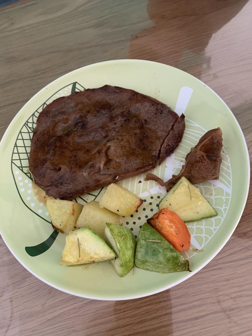 黑椒牛排