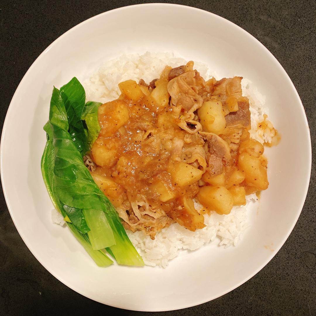 好吃到舔碗底的土豆肥牛拌饭