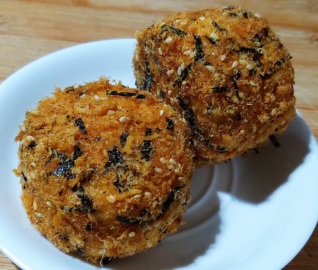 美味海苔肉松小贝