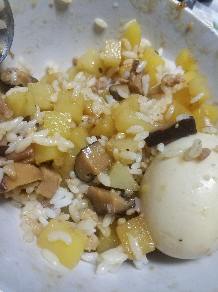 ㊙️香菇土豆肉沫拌饭❗️比外卖还好吃