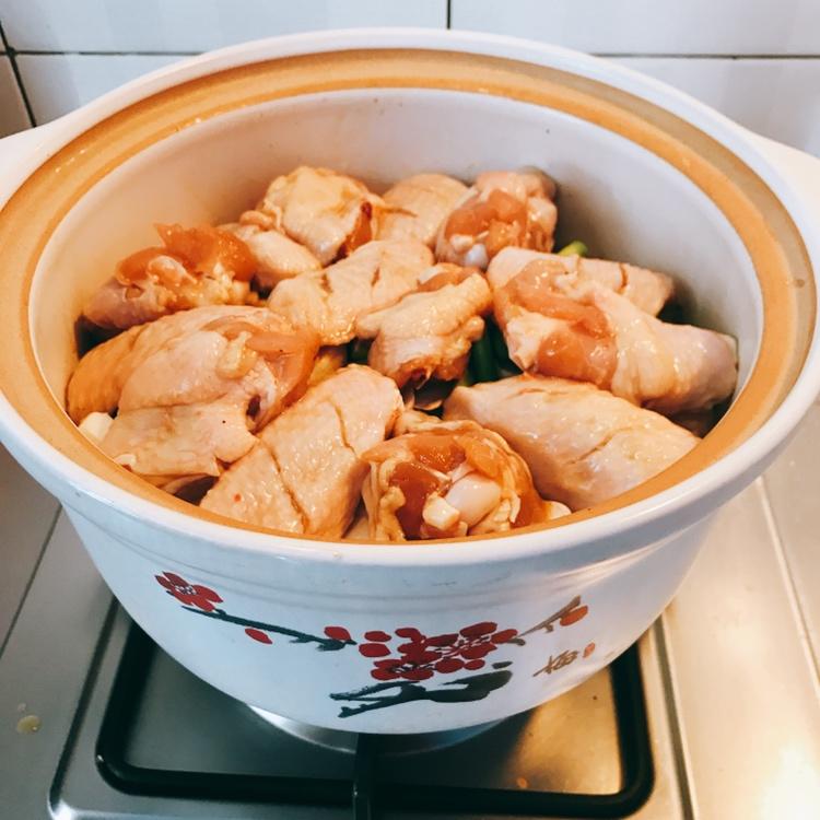 堂妈教你三汁鸡翅焖锅