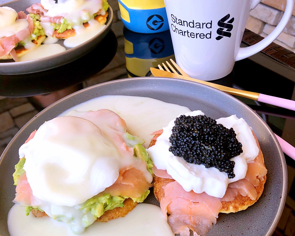 班尼迪克蛋(Egg Benedict) 的N种吃法  — 鱼子酱舒芙蕾松饼(Caviar Soufflé Pancake)篇 — 内附7种Egg Benedict做法的做法