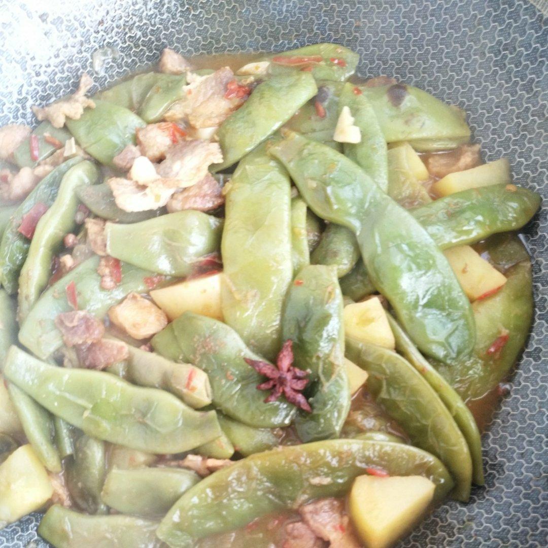 不吃两碗饭你找我！东北做法 酱炖芸豆土豆五花肉