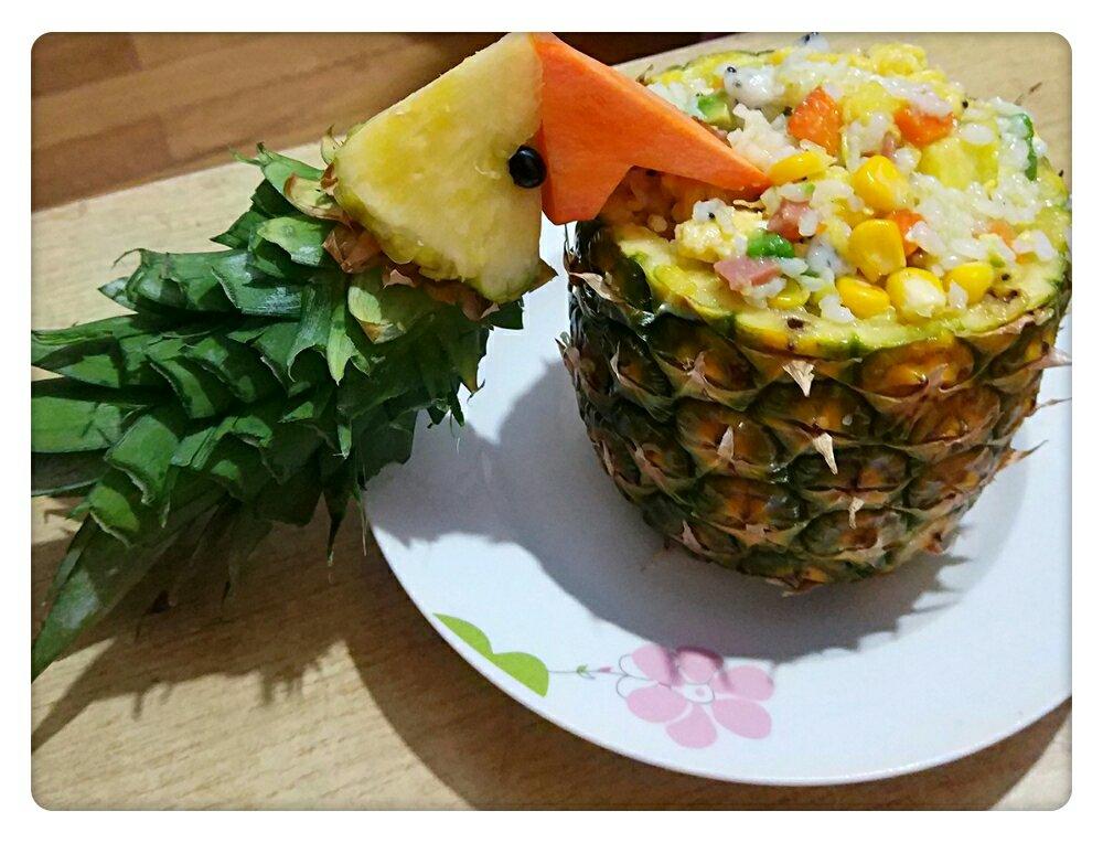 鸟语花香菠萝炒饭