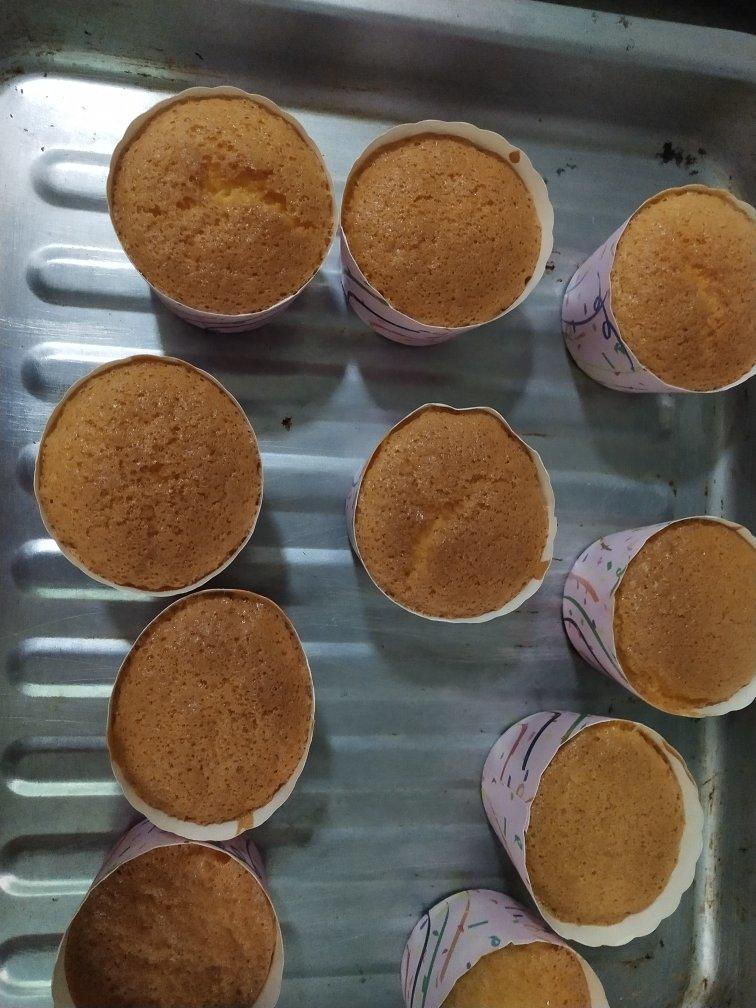 超好吃的纸杯海绵蛋糕！