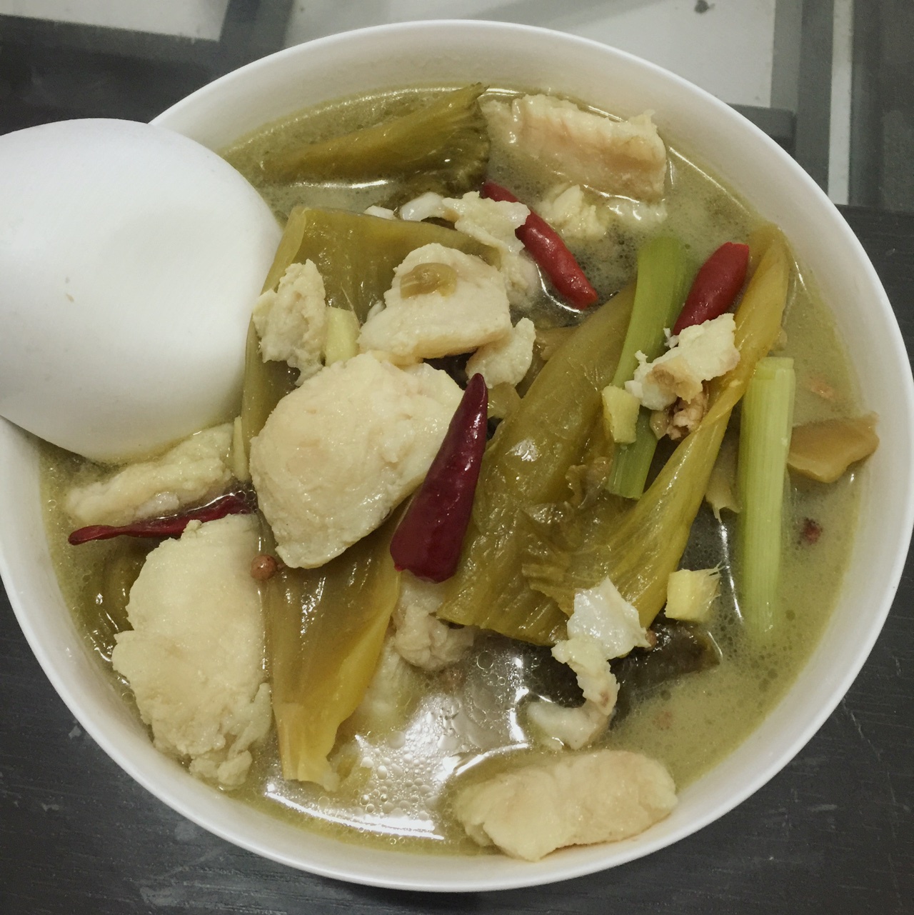 酸菜龙利鱼