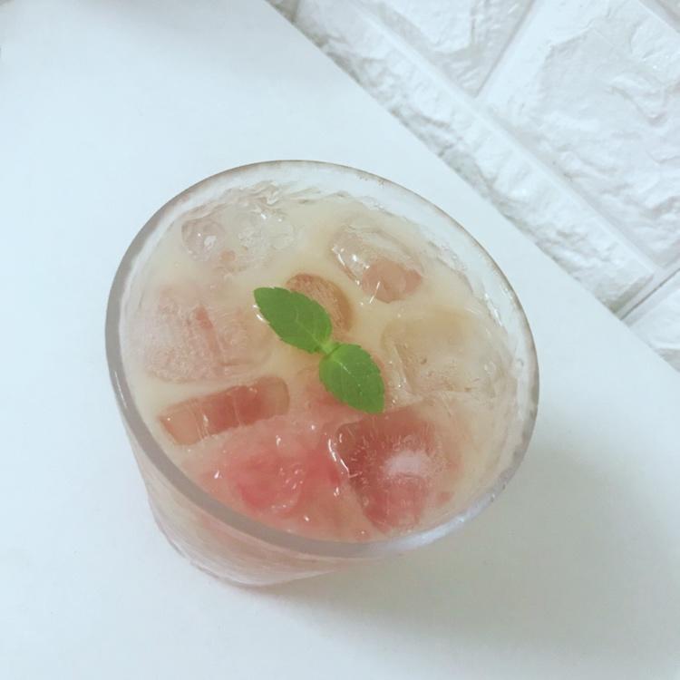 满杯西柚养乐多