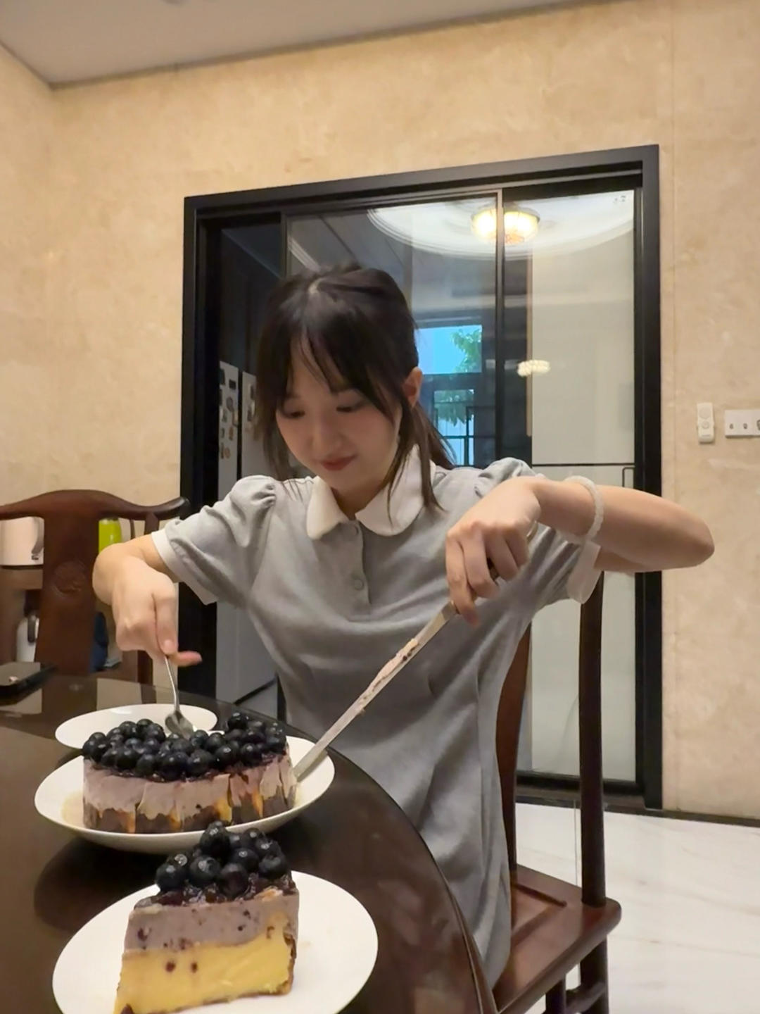 蓝莓酸奶慕斯巴斯克芝士蛋糕！双重享受！