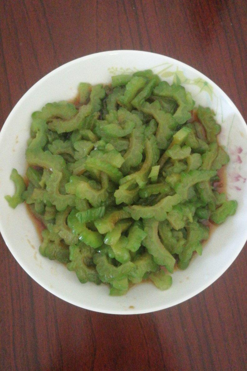凉拌苦瓜
