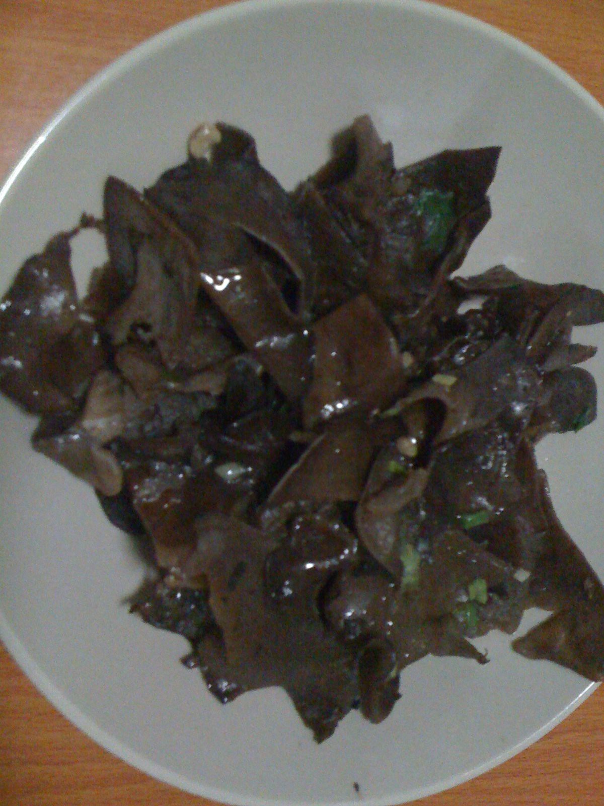 葱爆黑木耳