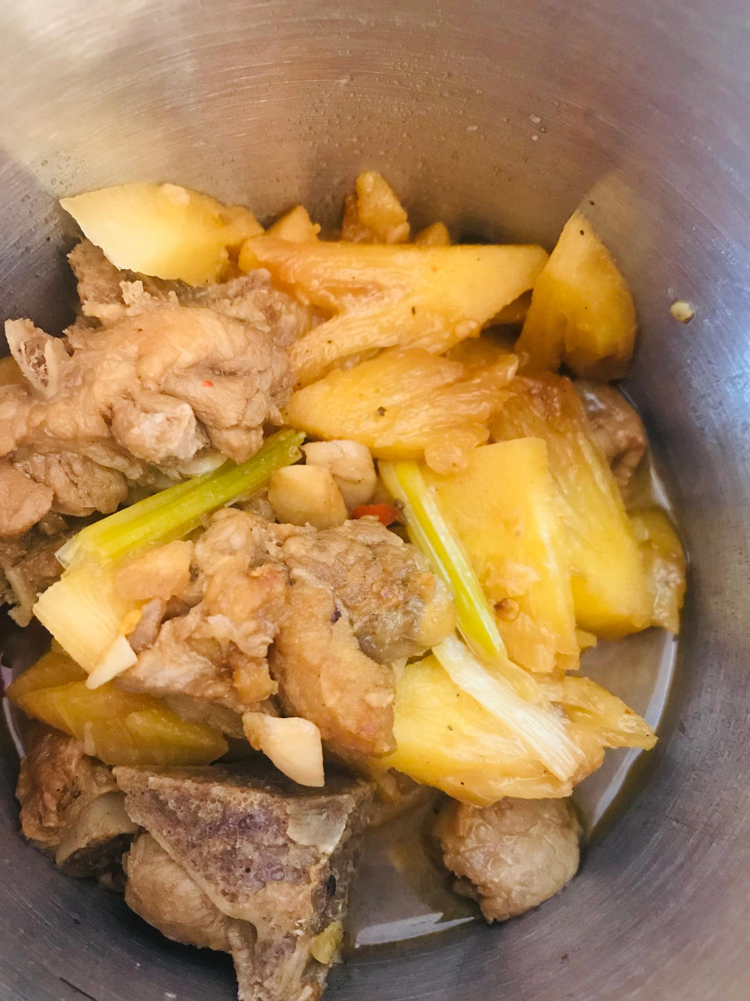 菠萝炒排骨