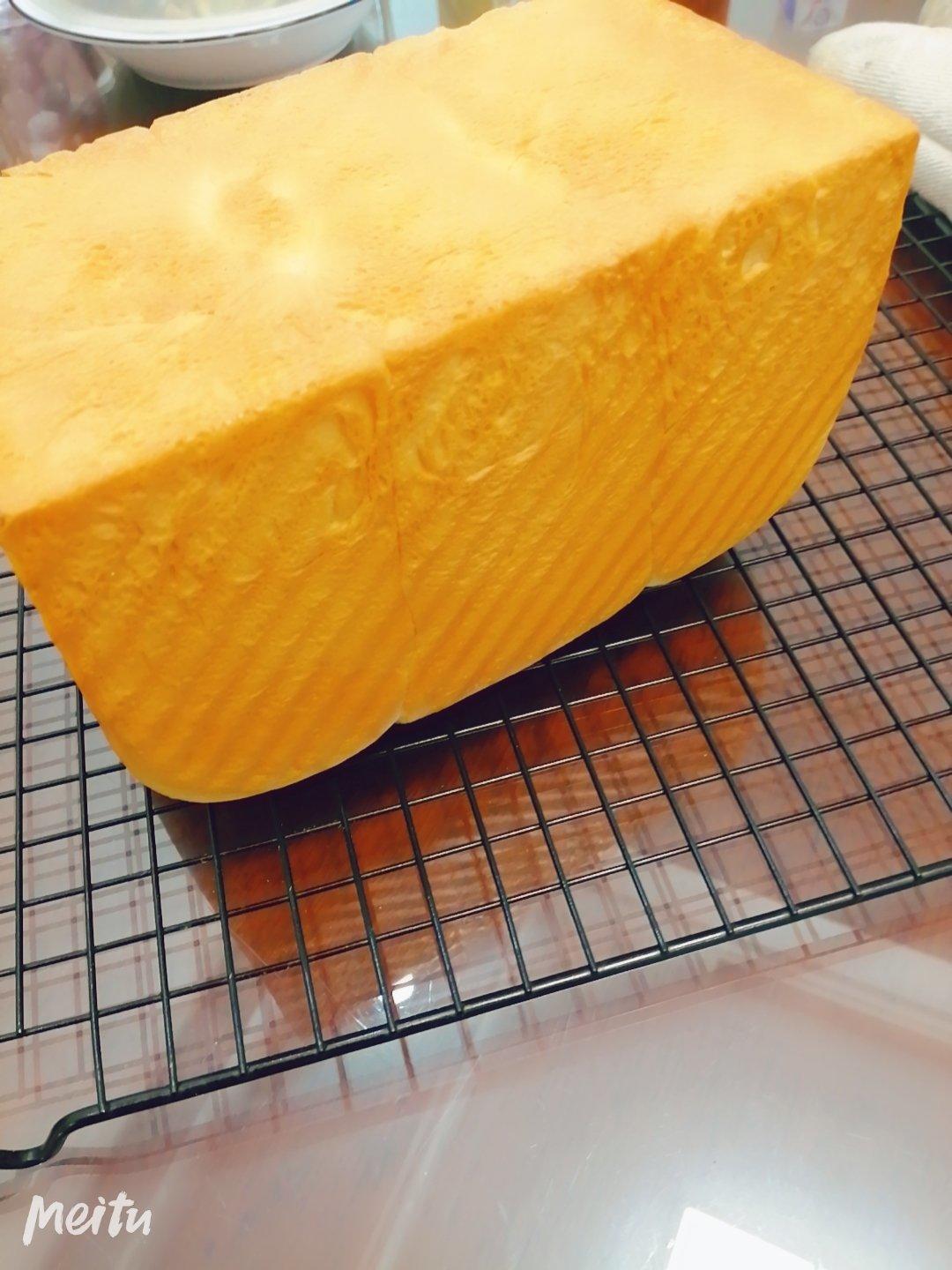 吐司，奶香手撕面包，超级香浓