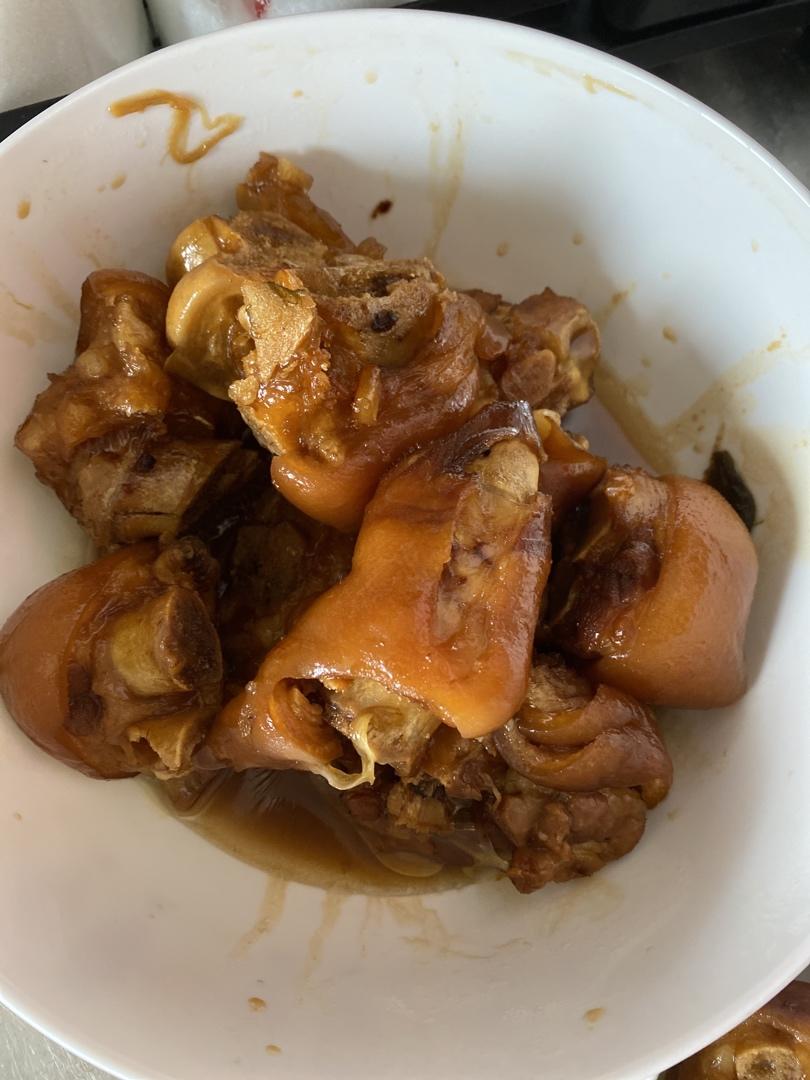美味的家常菜：红烧猪蹄