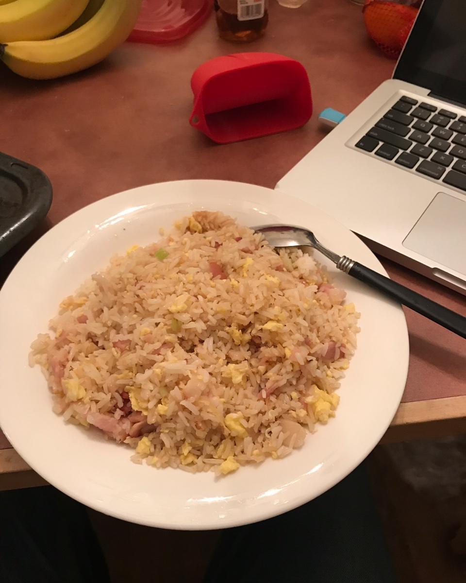 培根酱油炒饭