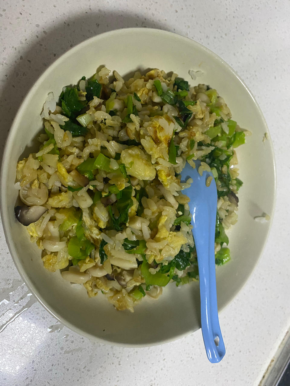 素炒饭—生菜香菇蛋炒饭