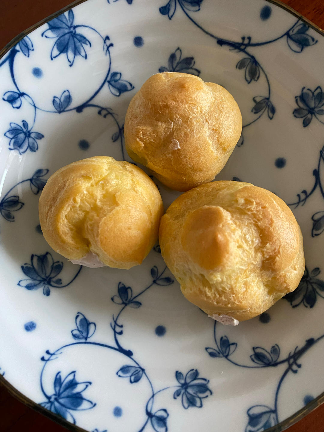 简单易成功的奶油小泡芙做法