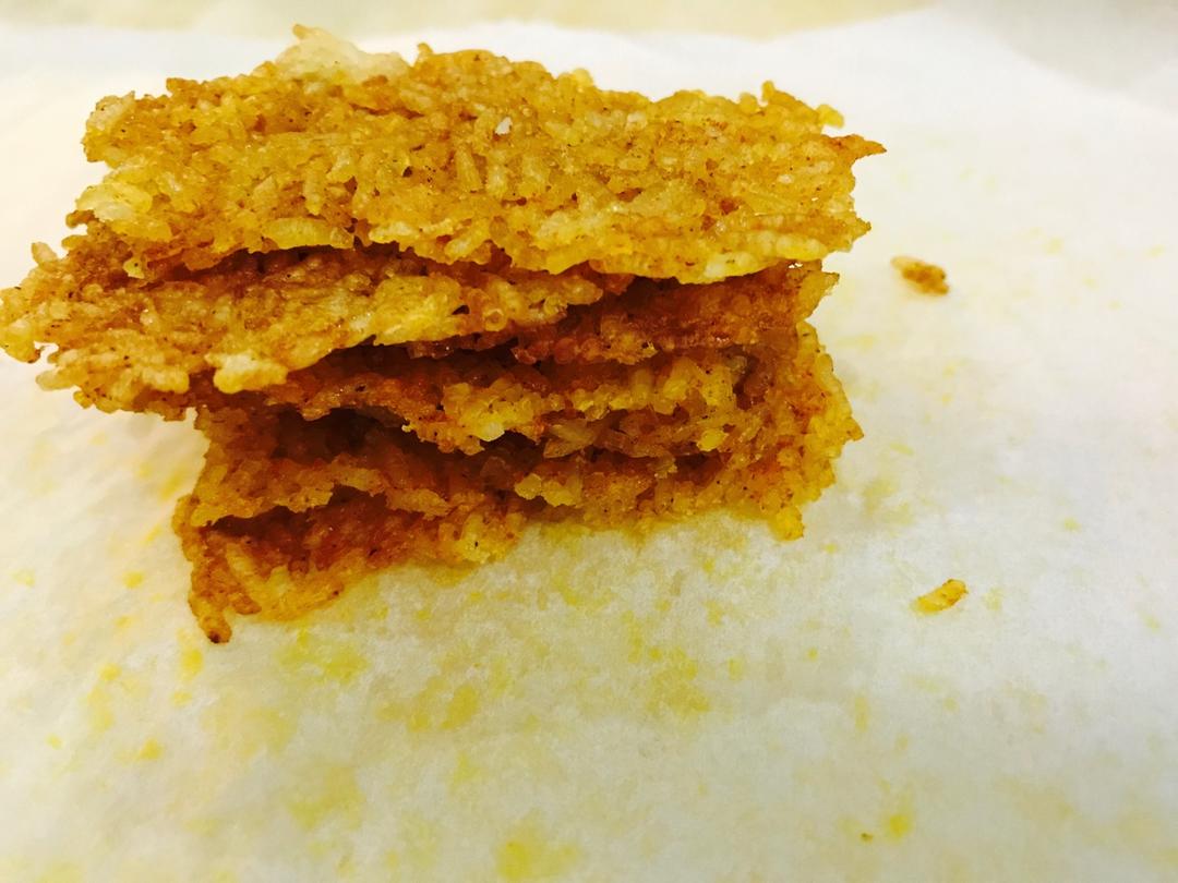 巧用剩饭做香脆锅巴