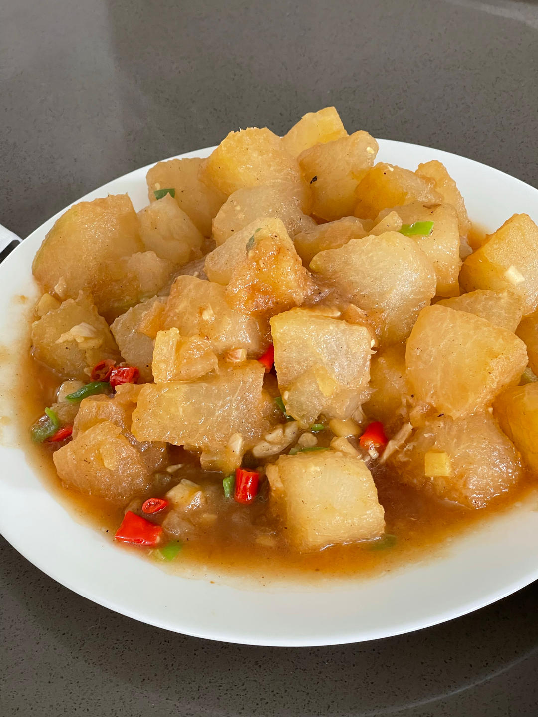 红烧冬瓜最完美做法，不加一滴水，瞬间秒杀红烧肉