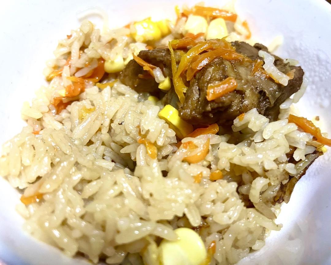 【排骨焖饭】