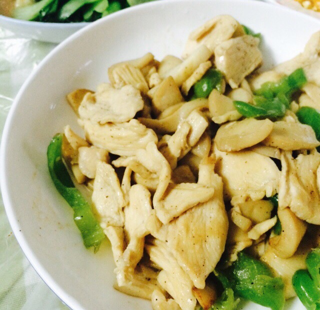 低卡减脂瘦身餐——杏鲍菇煎炒鸡胸肉