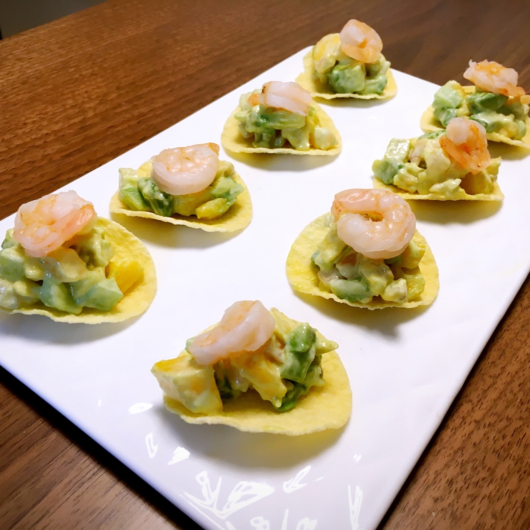 my喵做的薯片牛油果大虾沙拉