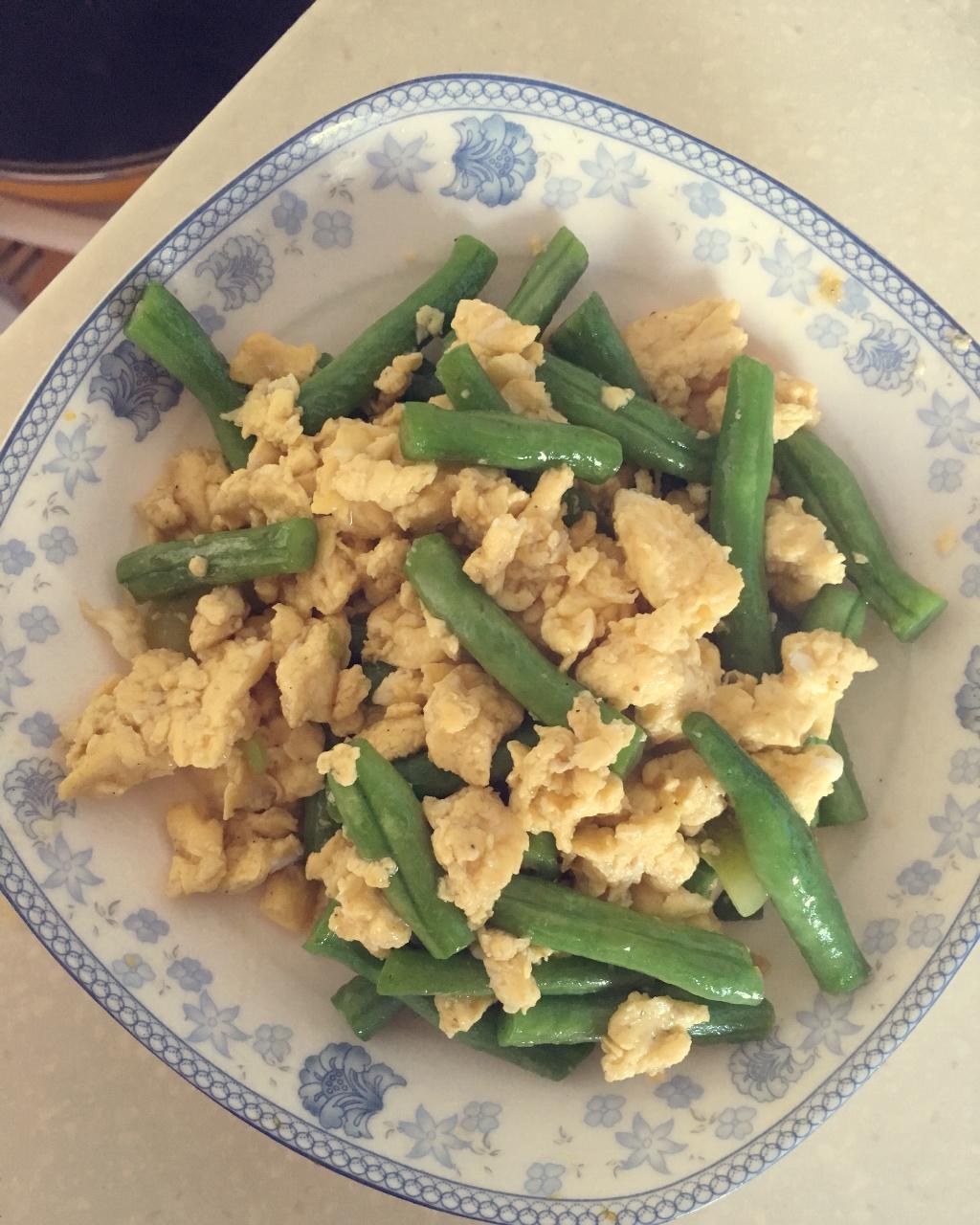 豆角炒鸡蛋